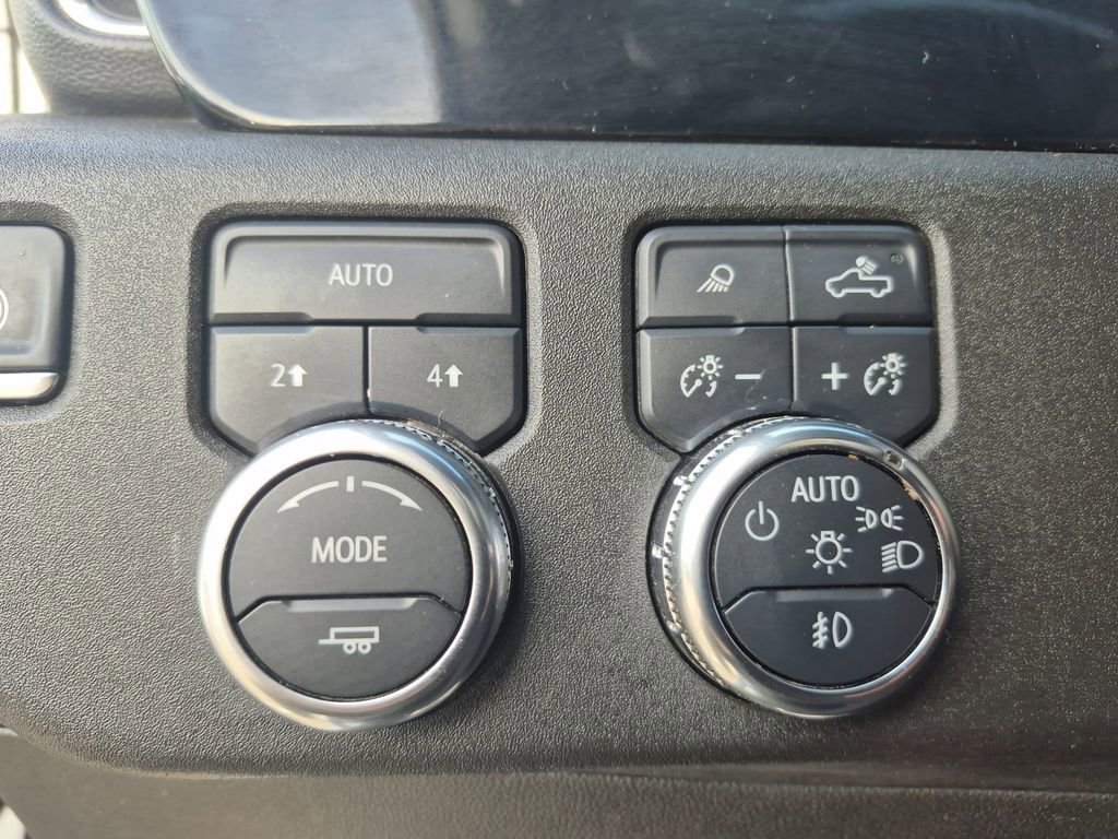 Used 2025 GMC Sierra 1500 SLT image 22