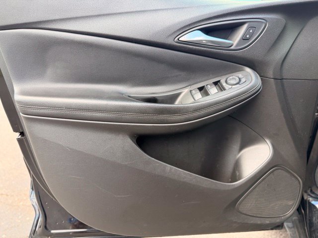 Used 2021 Buick Encore GX Preferred w/ Cold Weather Comfort Package FWD image 19