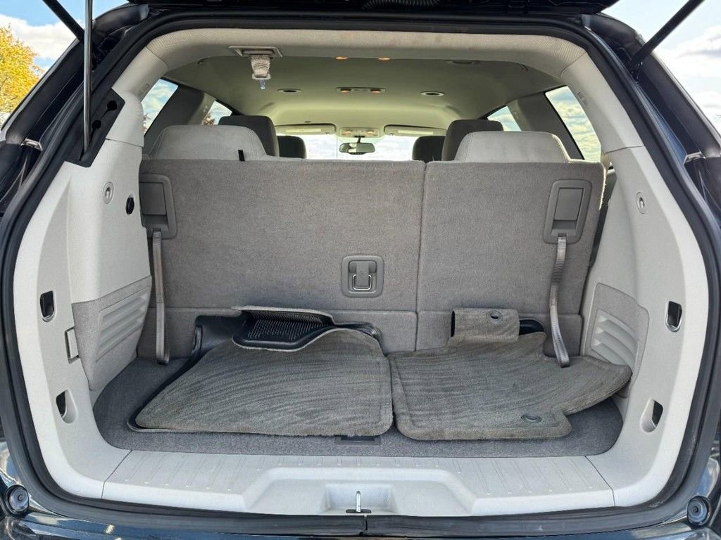 Used 2017 Buick Enclave Convenience FWD image 6