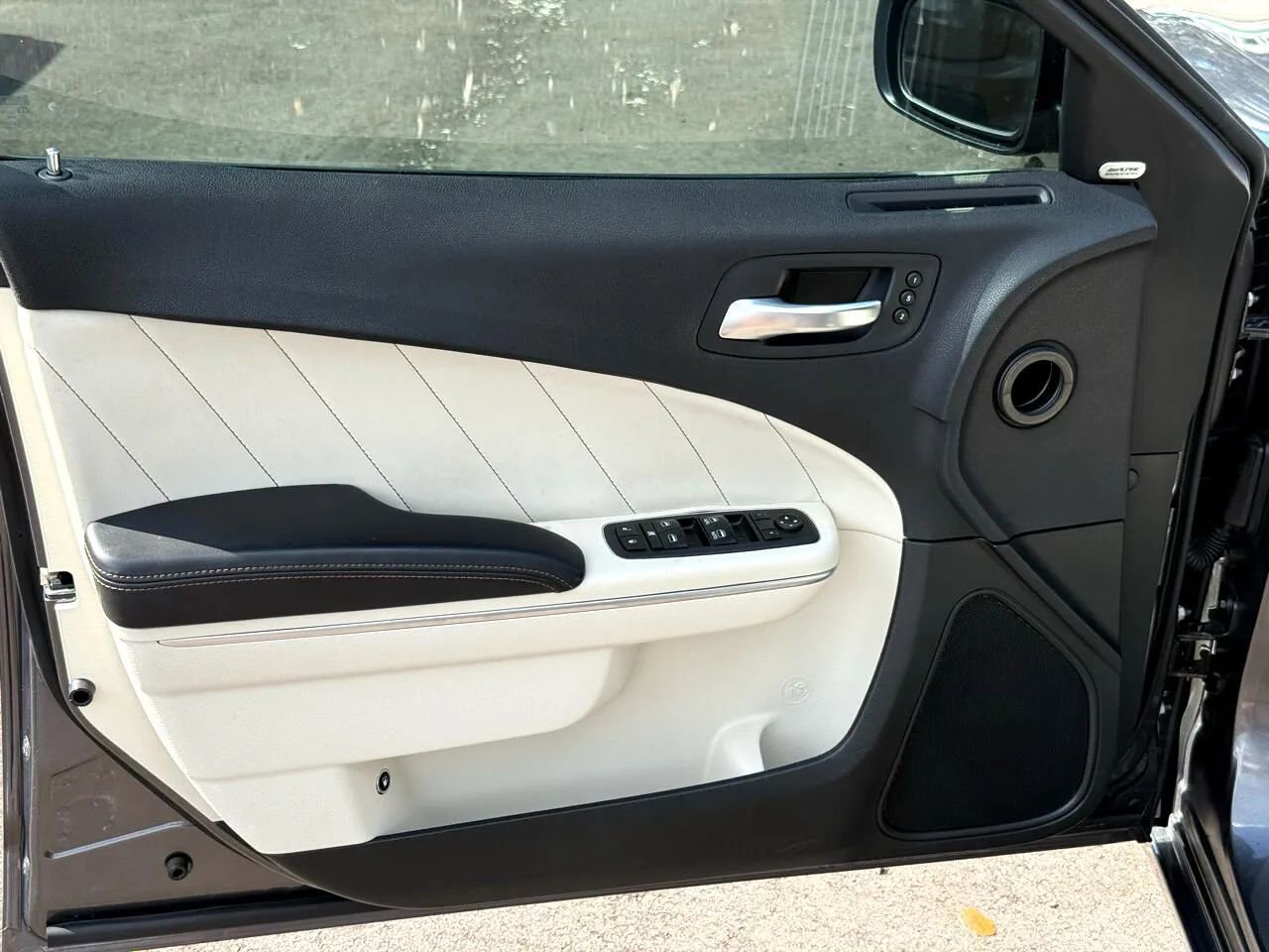 Used 2018 Dodge Charger GT image 11