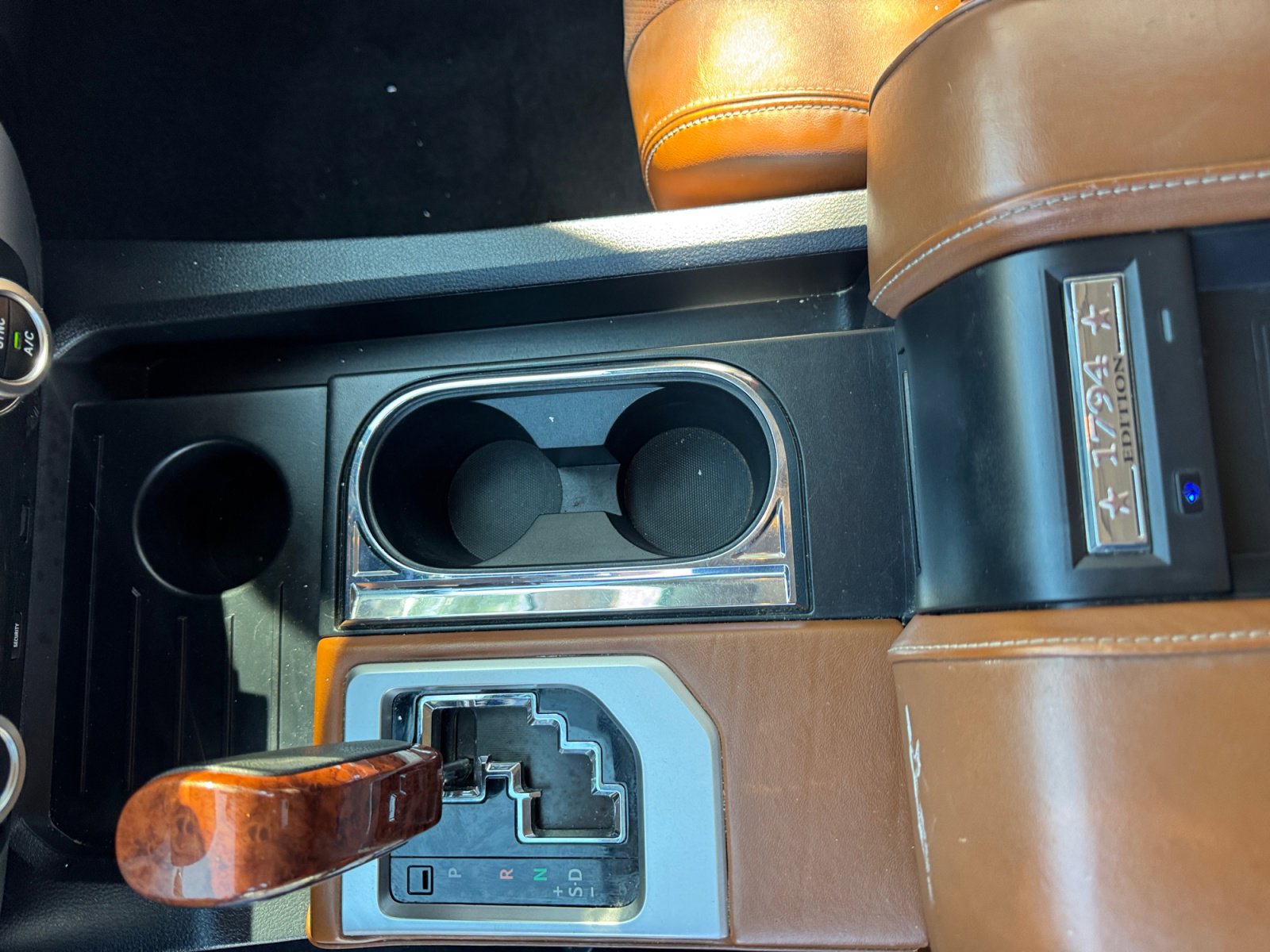 Used 2019 Toyota Tundra 1794 Edition image 15