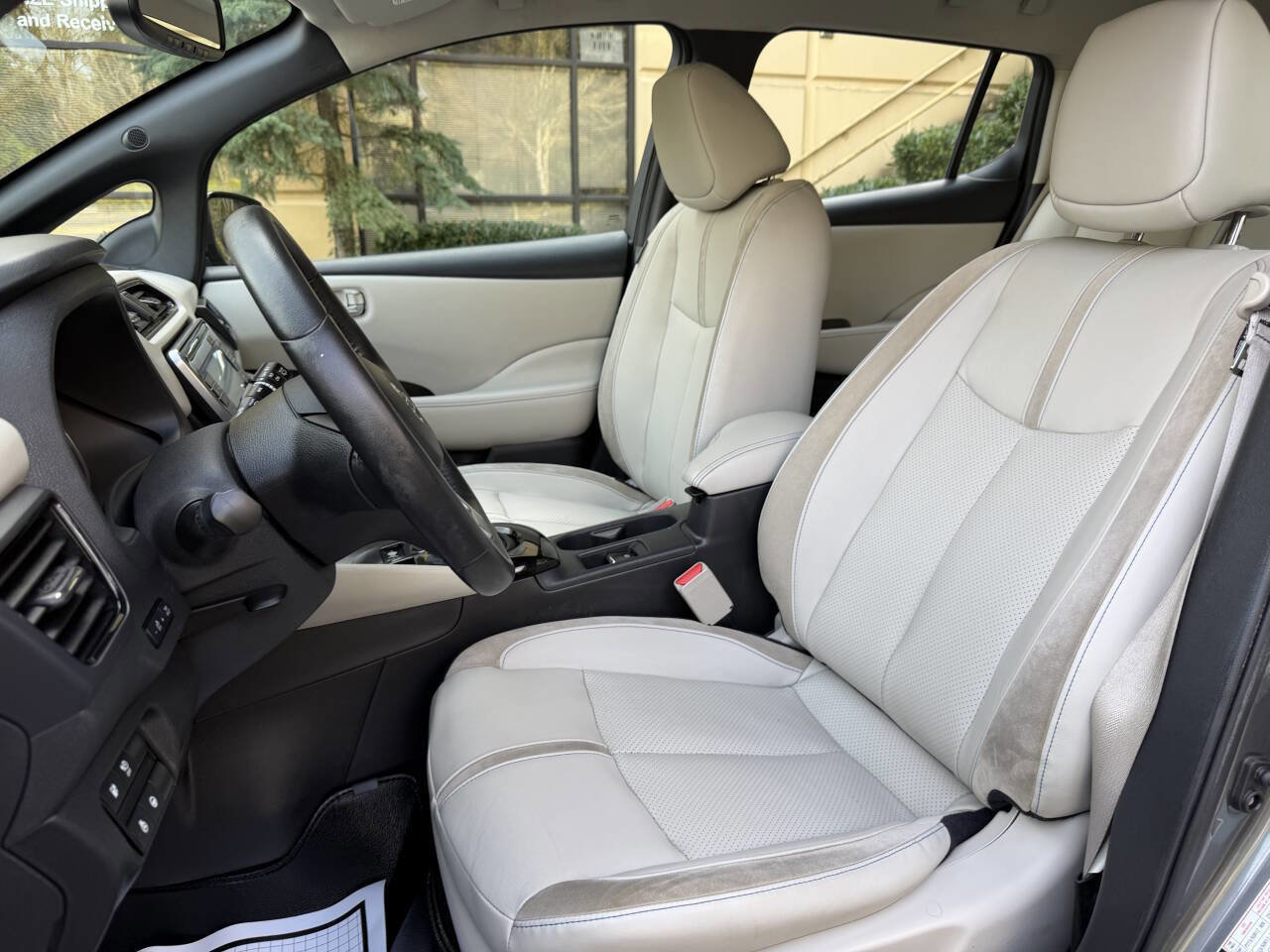 Used 2018 Nissan Leaf SL w/ SL Technology Package image 10