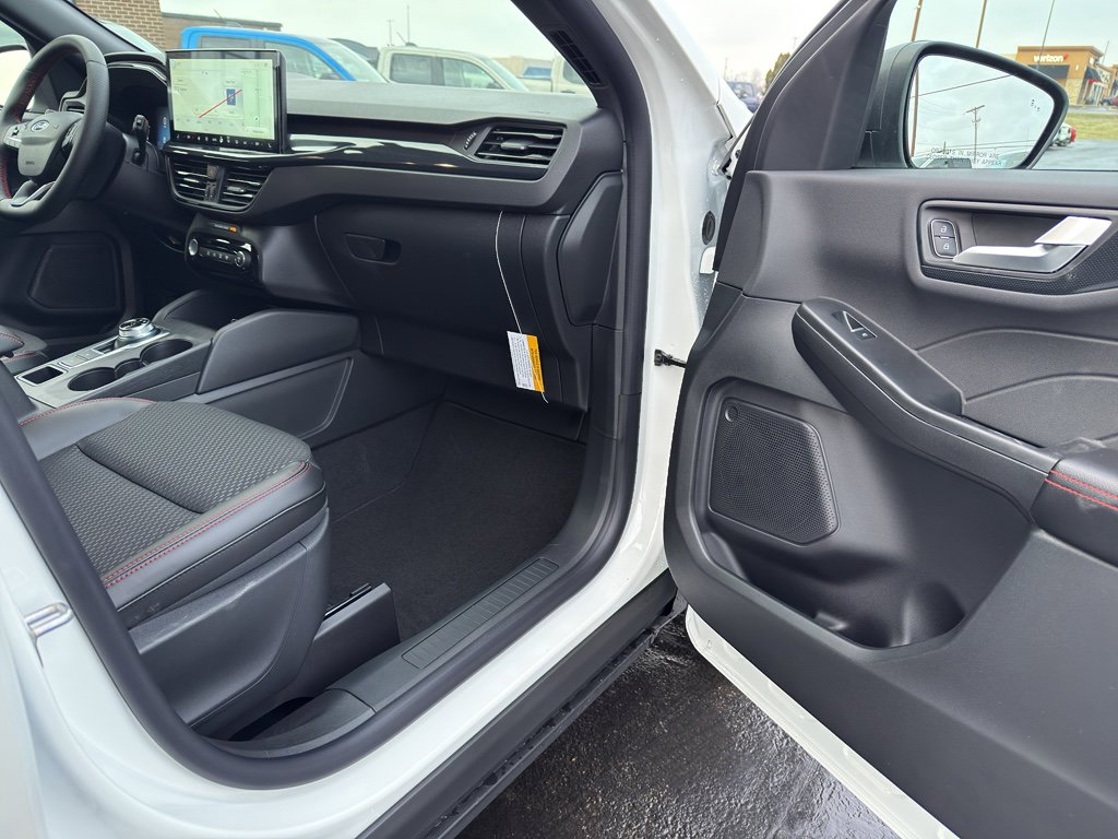 New 2026 Ford Escape ST-Line w/ Tech Pack #1 image 28