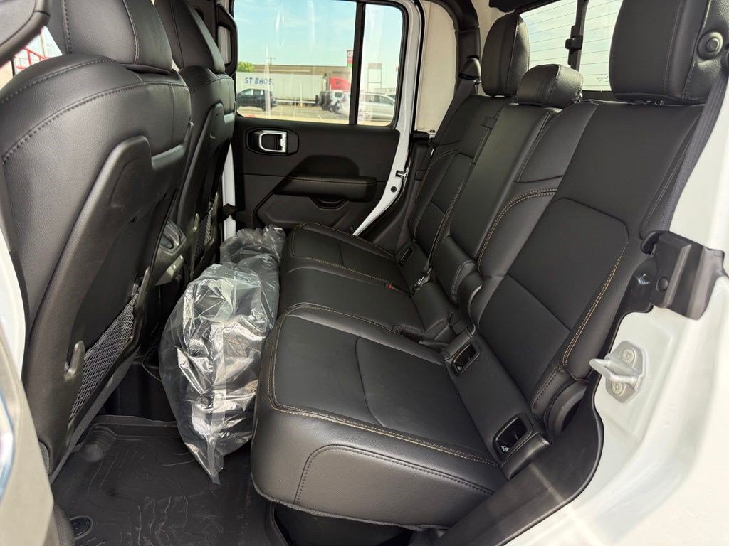 New 2026 Jeep Gladiator Sport AWD/4WD image 26