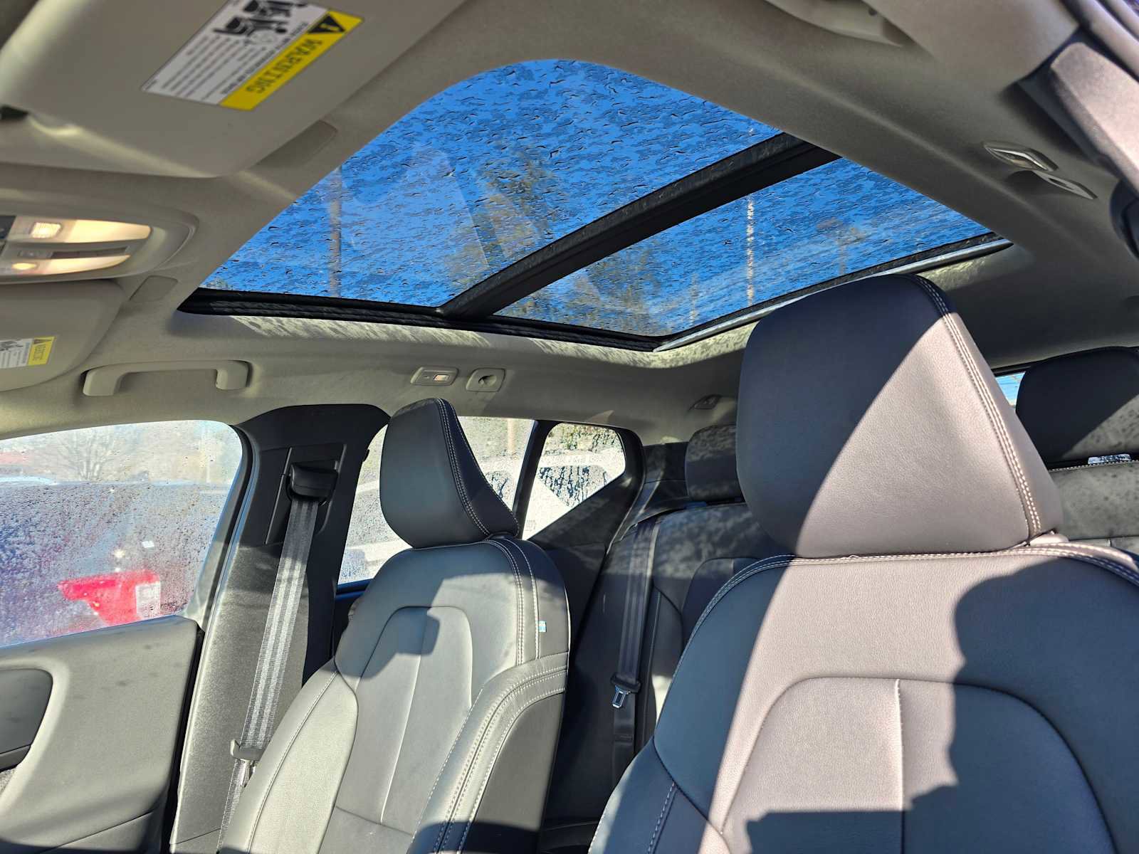 Used 2025 Volvo XC40 B5 Plus w/ Climate Package image 21