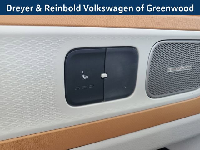 New 2025 Volkswagen ID. Buzz 1st Edition image 16