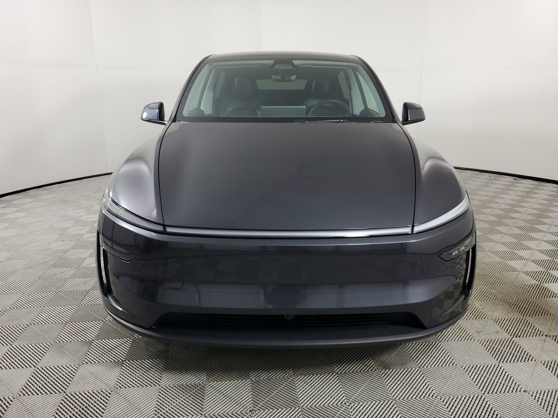Used 2026 Tesla Model Y Long Range image 3
