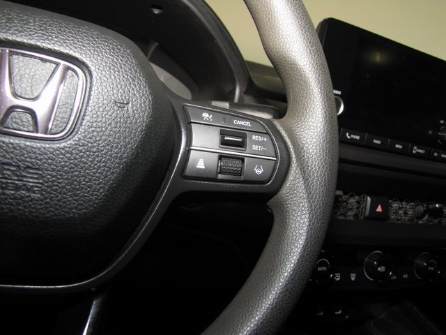 Certified 2023 Honda Accord EX image 6