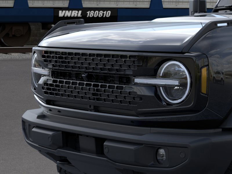 New 2025 Ford Bronco Outer Banks w/ Black Appearance Package image 44