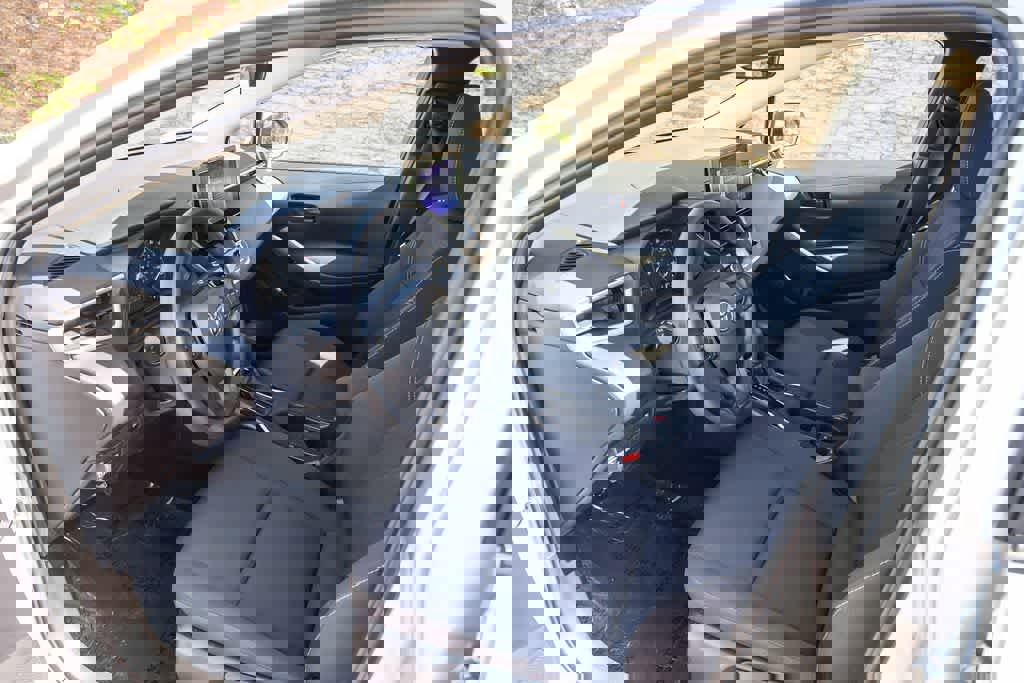 Used 2023 Toyota Corolla LE w/ Carpet Mat Package (TMS) image 16