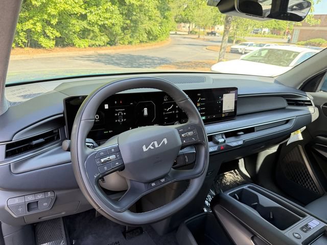 Certified 2026 Kia EV9 Wind AWD/4WD image 14