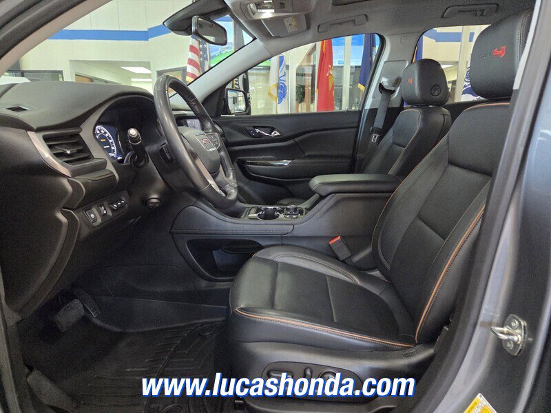 Used 2022 GMC Acadia AT4 w/ Technology Package image 7