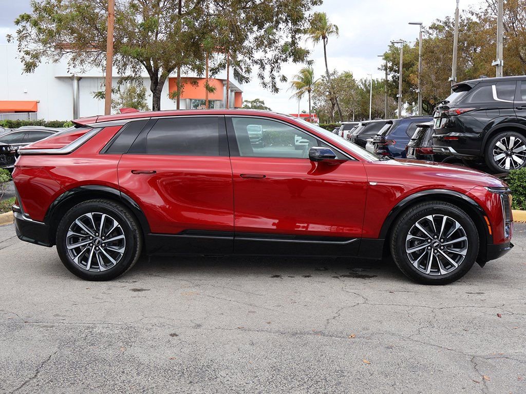 Used 2024 Cadillac Lyriq Sport image 19