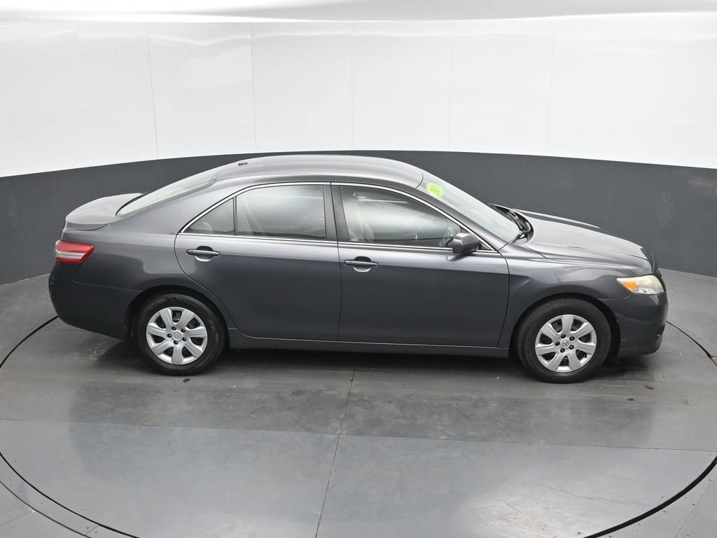 Used 2010 Toyota Camry LE FWD image 25