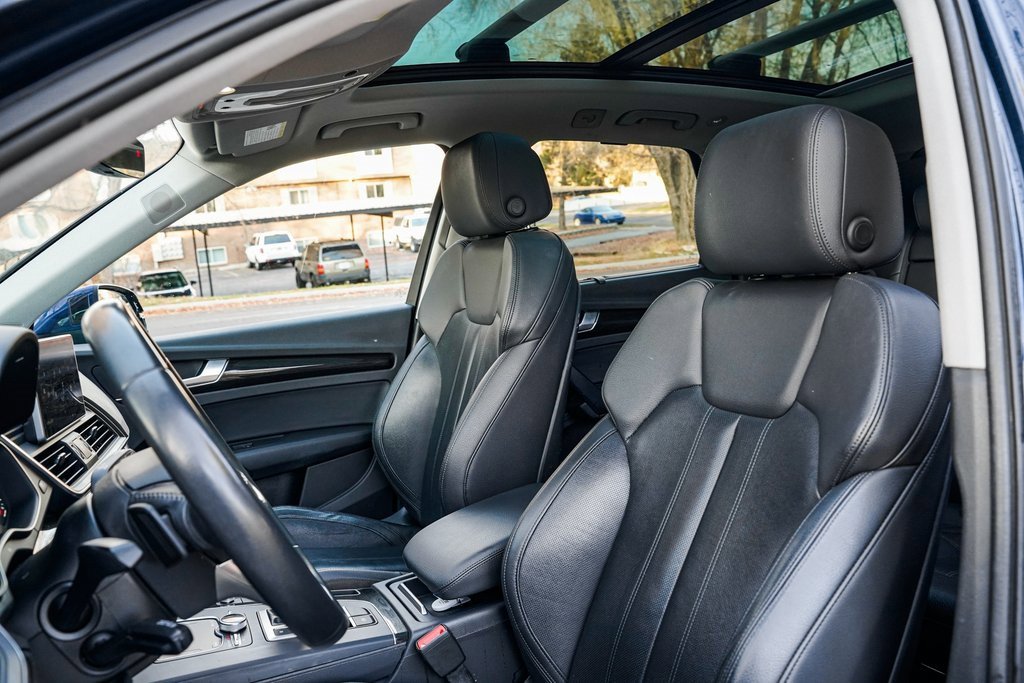 Used 2018 Audi Q5 2.0T w/ Premium Plus Package image 16