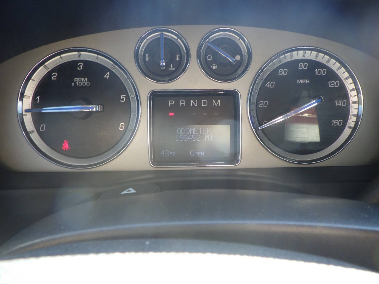 Used 2012 Cadillac Escalade ESV Premium AWD/4WD image 25