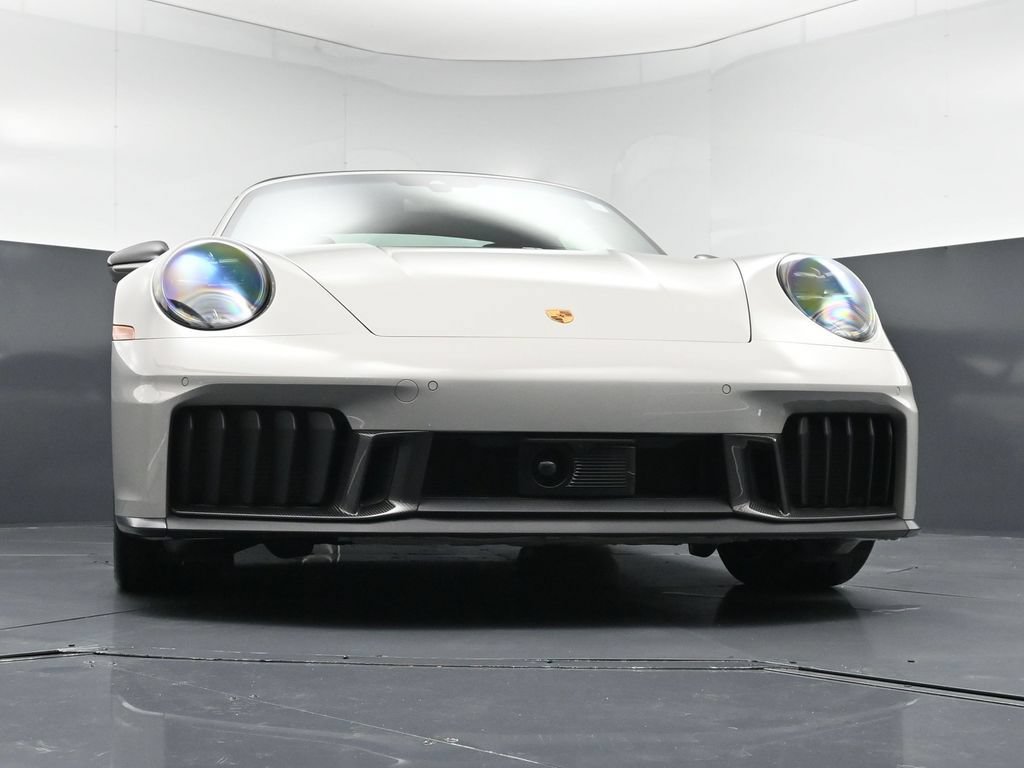Certified 2026 Porsche 911 Targa 4 GTS AWD/4WD image 28