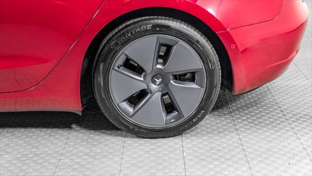 Used 2022 Tesla Model 3 Long Range AWD/4WD image 36
