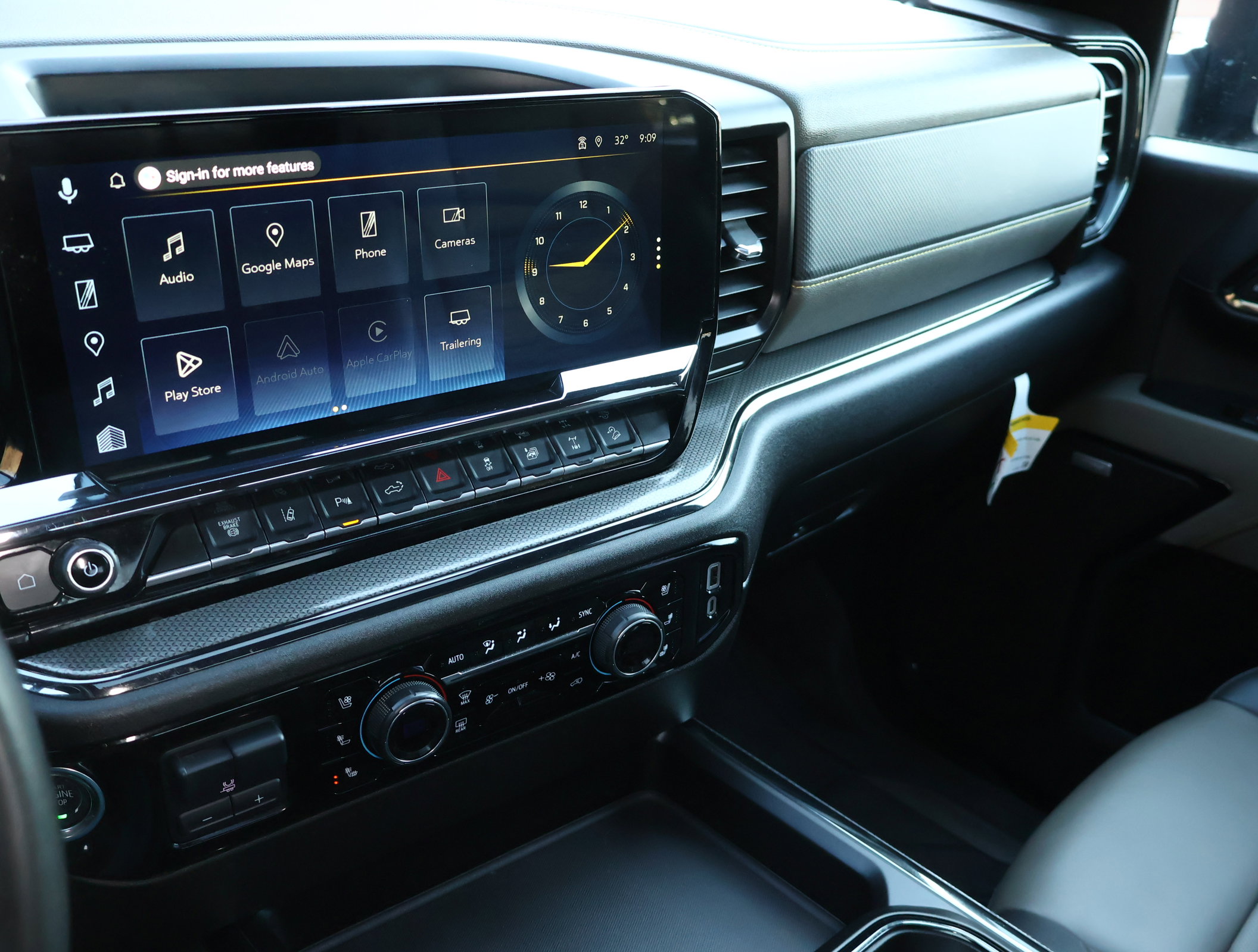 Certified 2025 Chevrolet Silverado 2500 ZR2 w/ Technology Package image 22