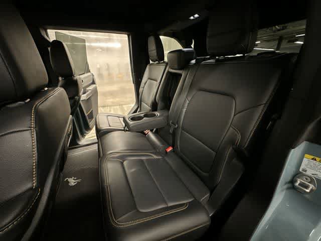 Used 2023 Ford Bronco Badlands image 19