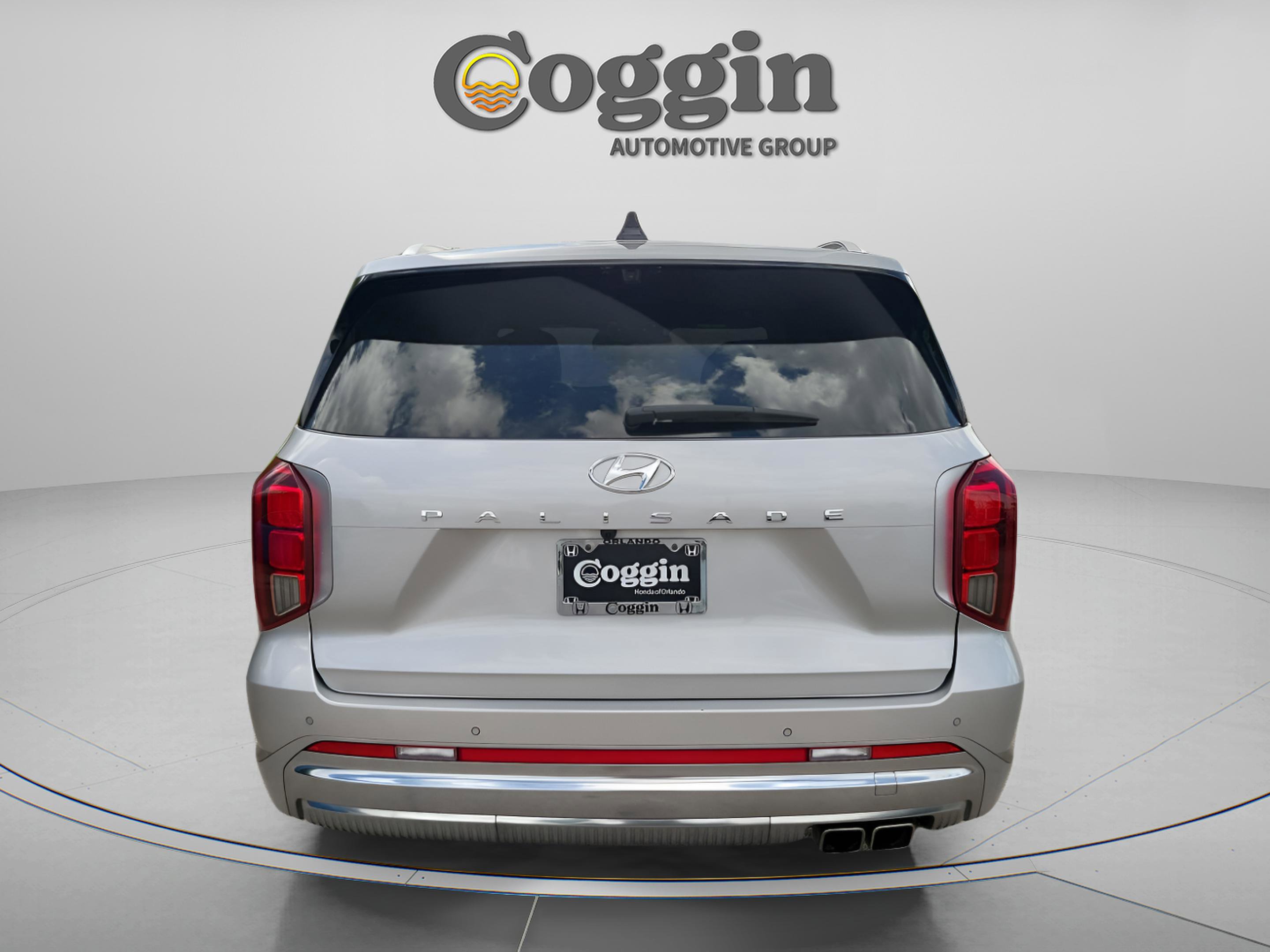 Used 2024 Hyundai Palisade Calligraphy image 5