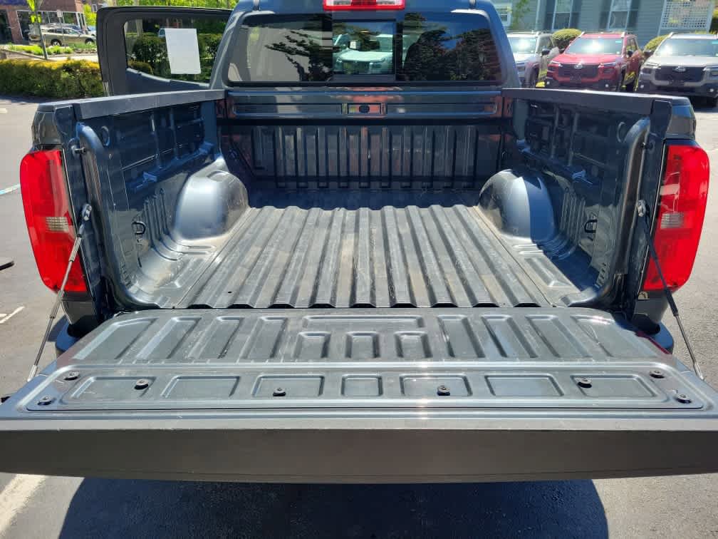 Used 2017 Chevrolet Colorado Z71 AWD/4WD image 29
