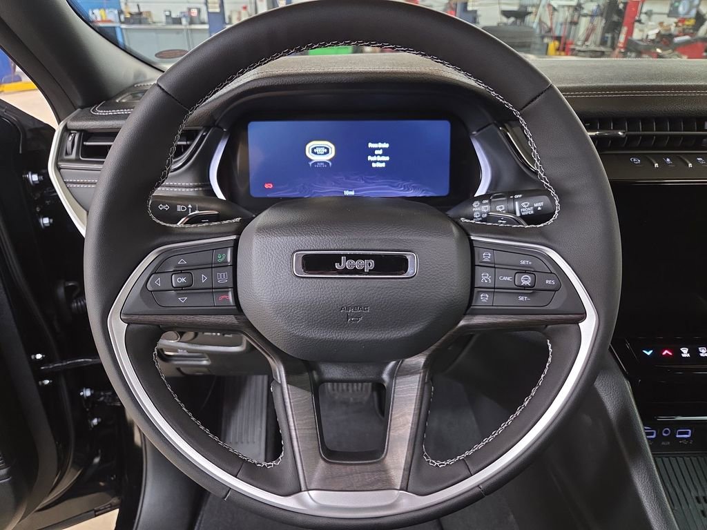 New 2026 Jeep Grand Cherokee Laredo image 14