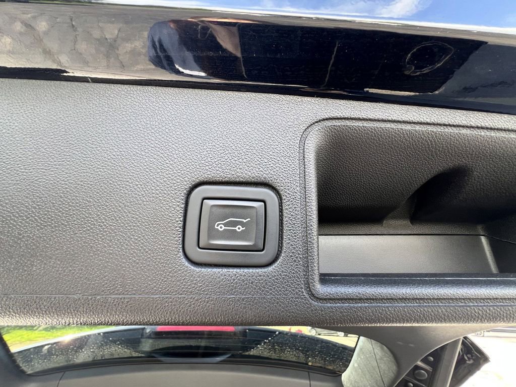 Used 2023 GMC Terrain Denali w/ LPO, Floor Liner Package AWD/4WD image 41
