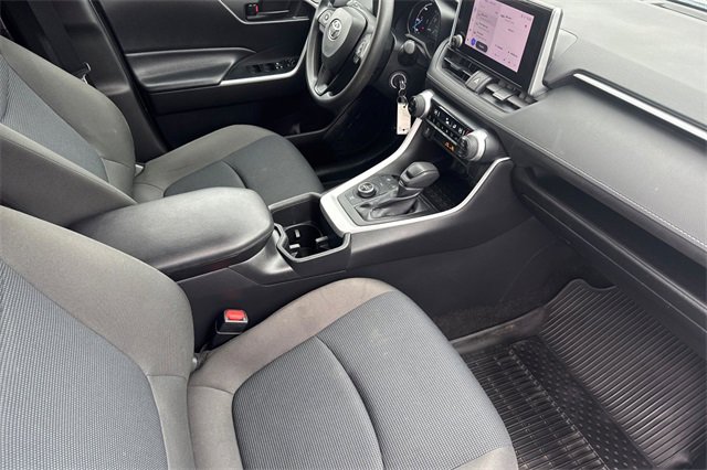 Used 2023 Toyota RAV4 LE image 20