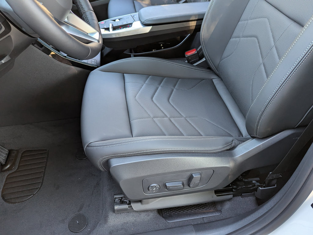 New 2027 BMW X1 xDrive28i AWD/4WD image 14