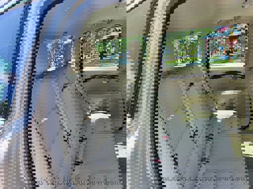 Used 2015 Volvo XC70 T5 Premier w/ Proximity Package FWD image 48