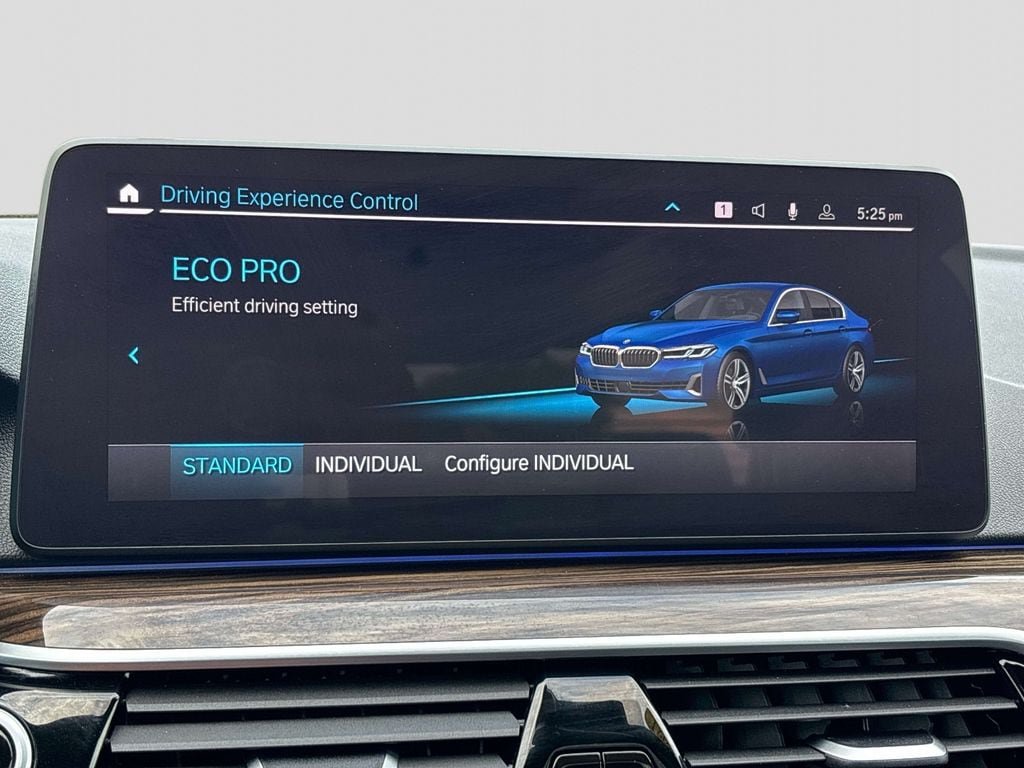 Used 2021 BMW 540i xDrive w/ Premium Package AWD/4WD image 31