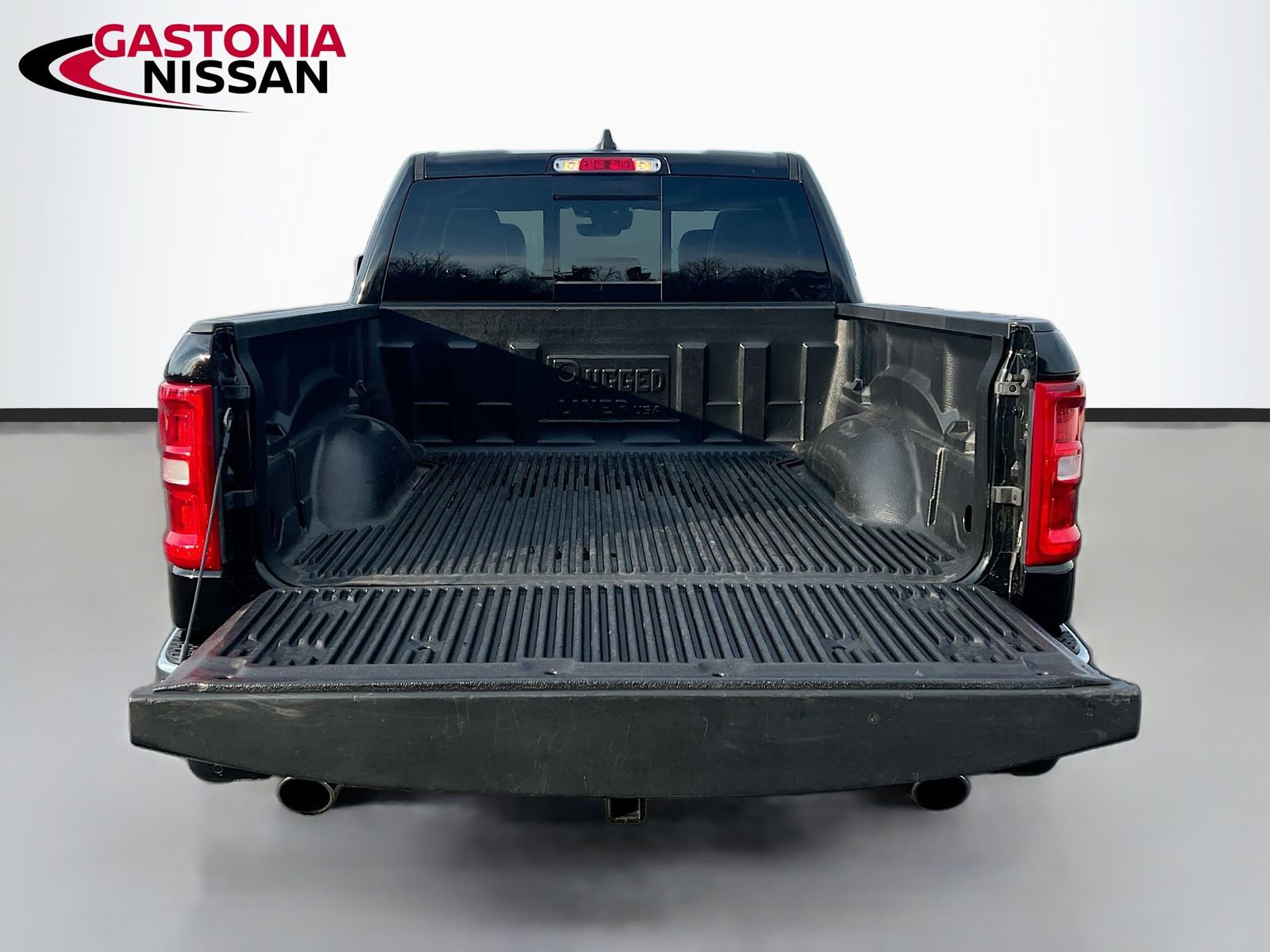 Used 2025 RAM 1500 Laramie image 35