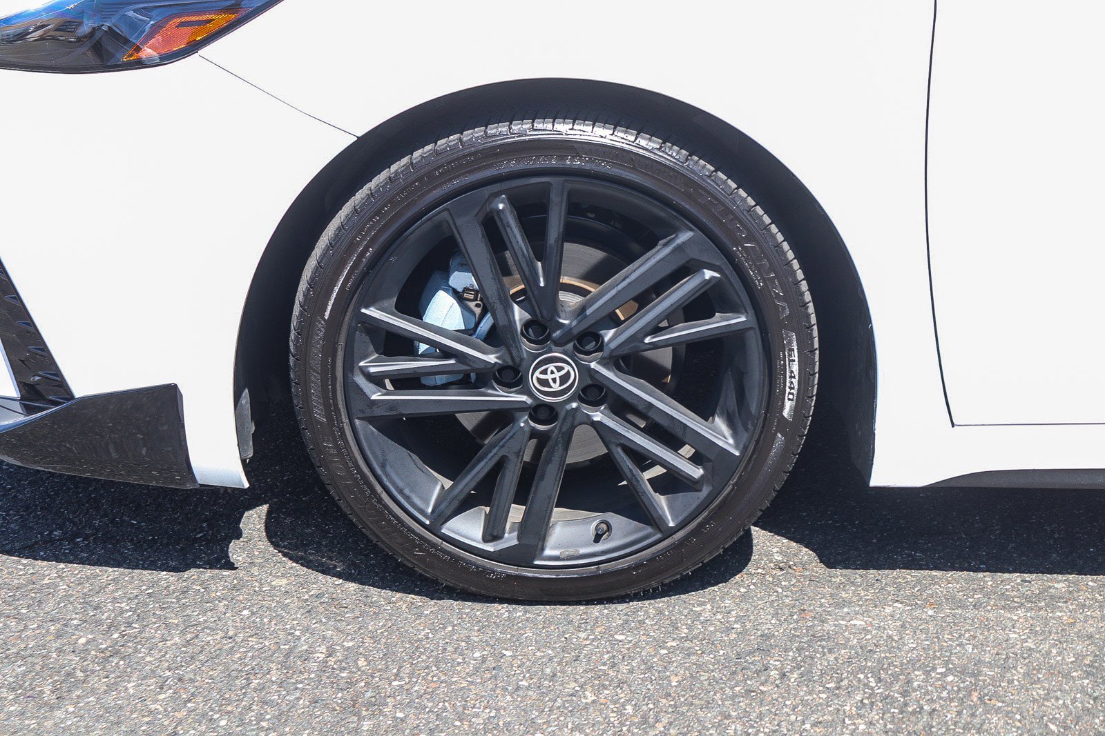 Used 2026 Toyota Camry Hybrid w/ Multimedia Upgrade Package image 14