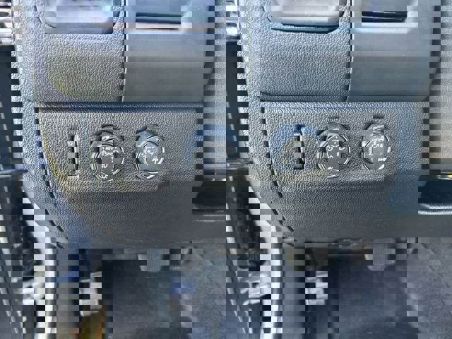 Used 2020 Chevrolet Colorado LT w/ Colorado RST Special Edition AWD/4WD image 17