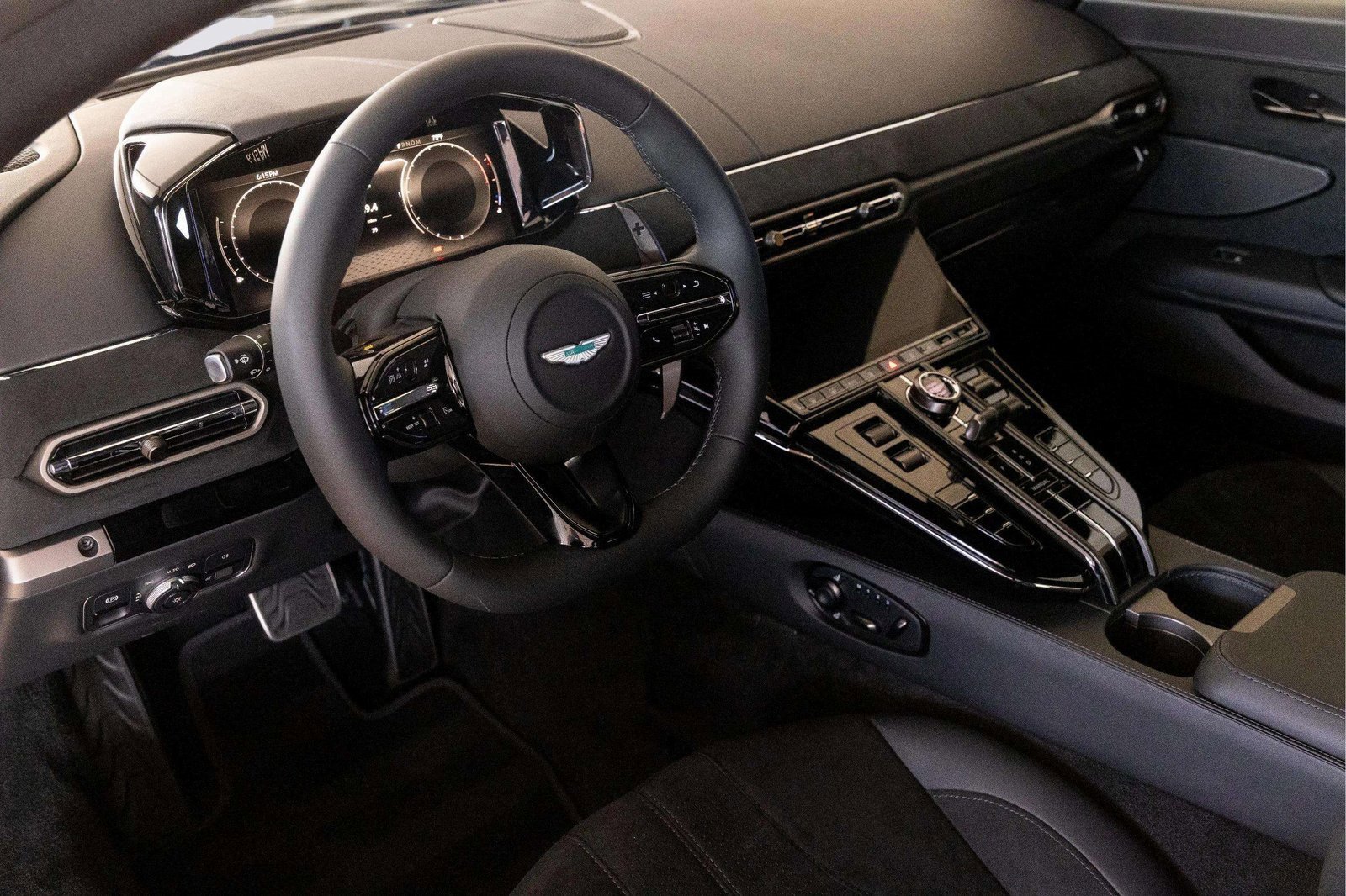 New 2026 Aston Martin V8 Vantage Coupe image 21