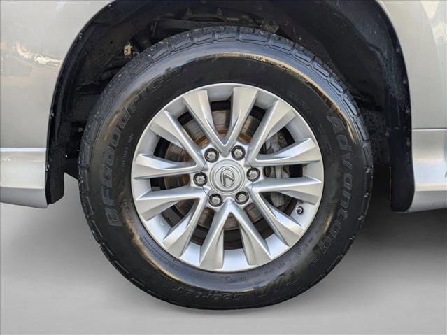 Used 2017 Lexus GX 460 Premium w/ Premium Package image 23