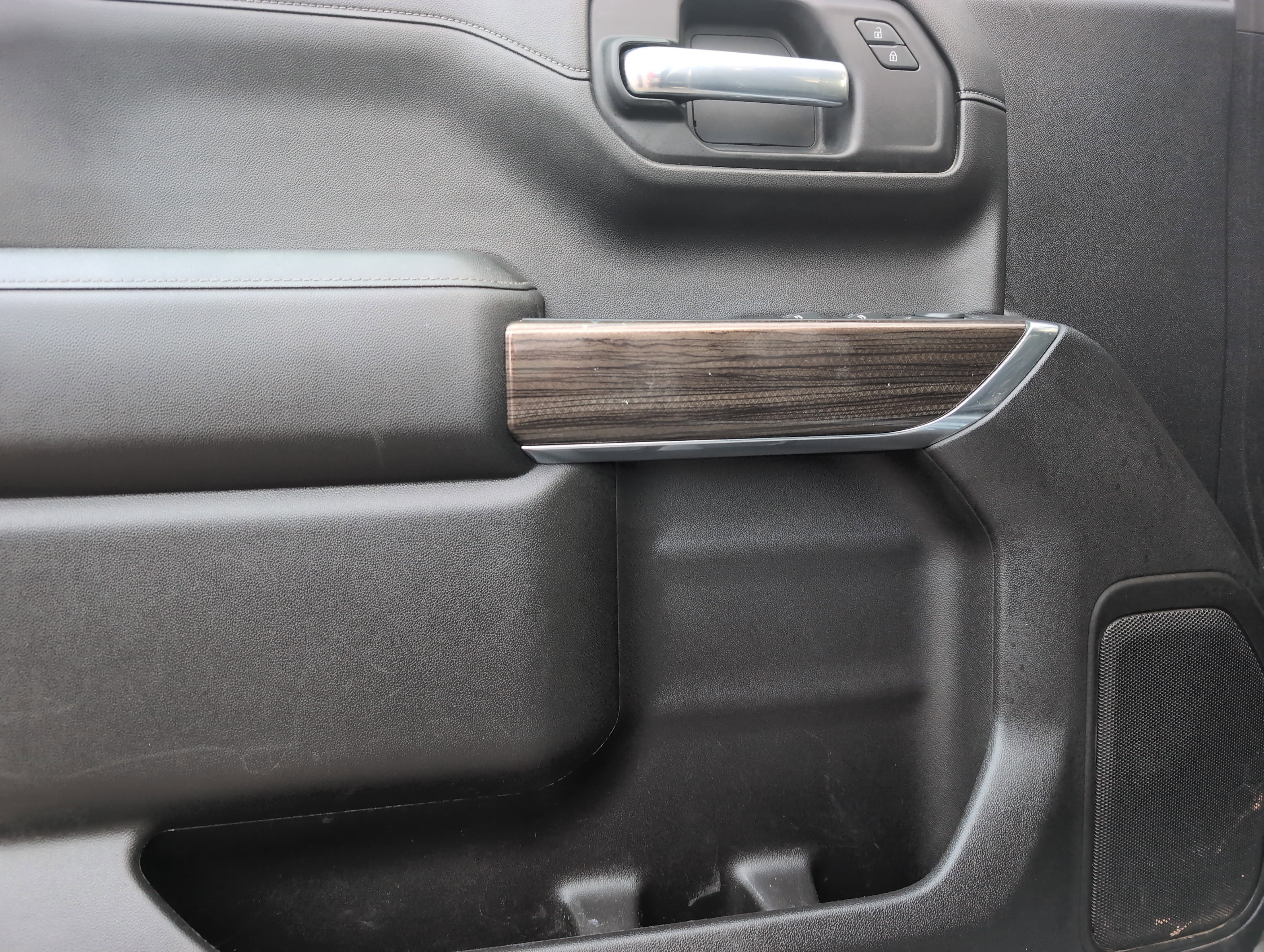 Used 2022 Chevrolet Silverado 1500 LT w/ Texas Edition Plus image 11