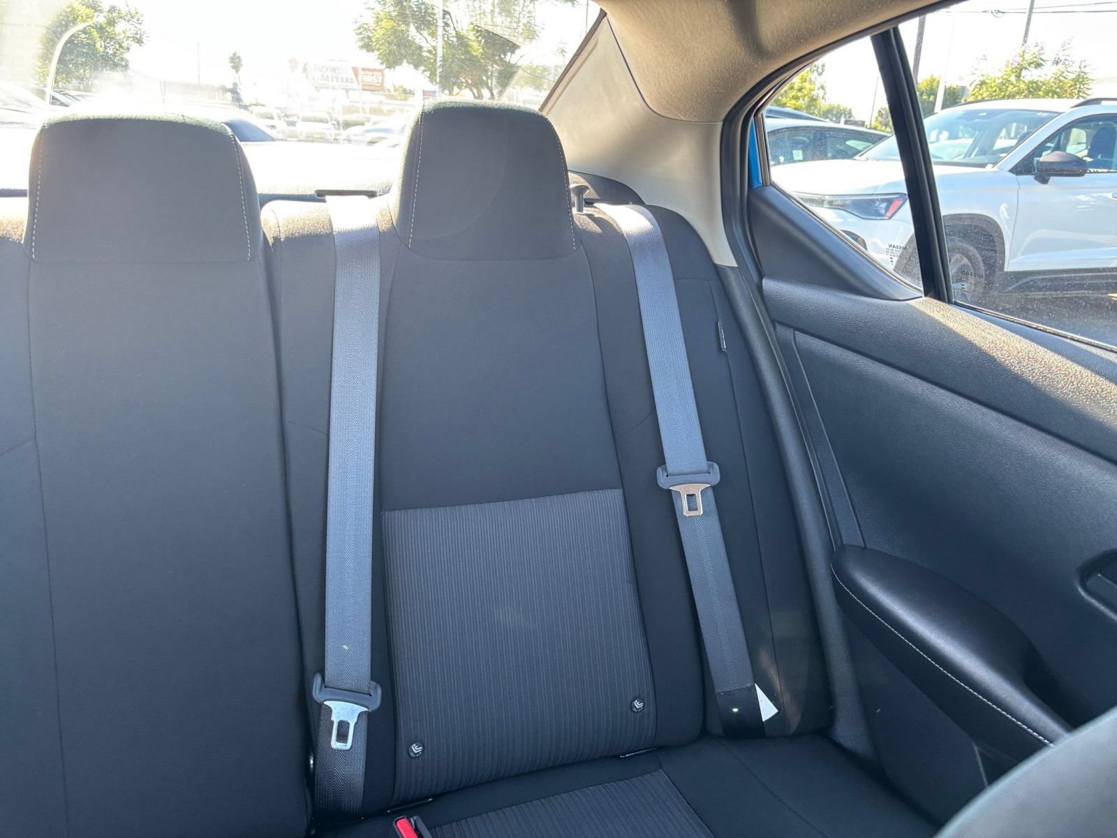 Used 2025 Nissan Sentra SV FWD image 36