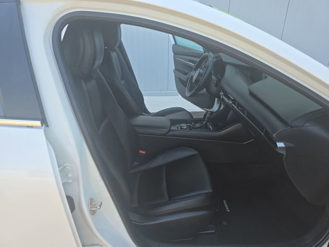 Used 2023 Hyundai Venue SEL w/ Cargo Package FWD image 15