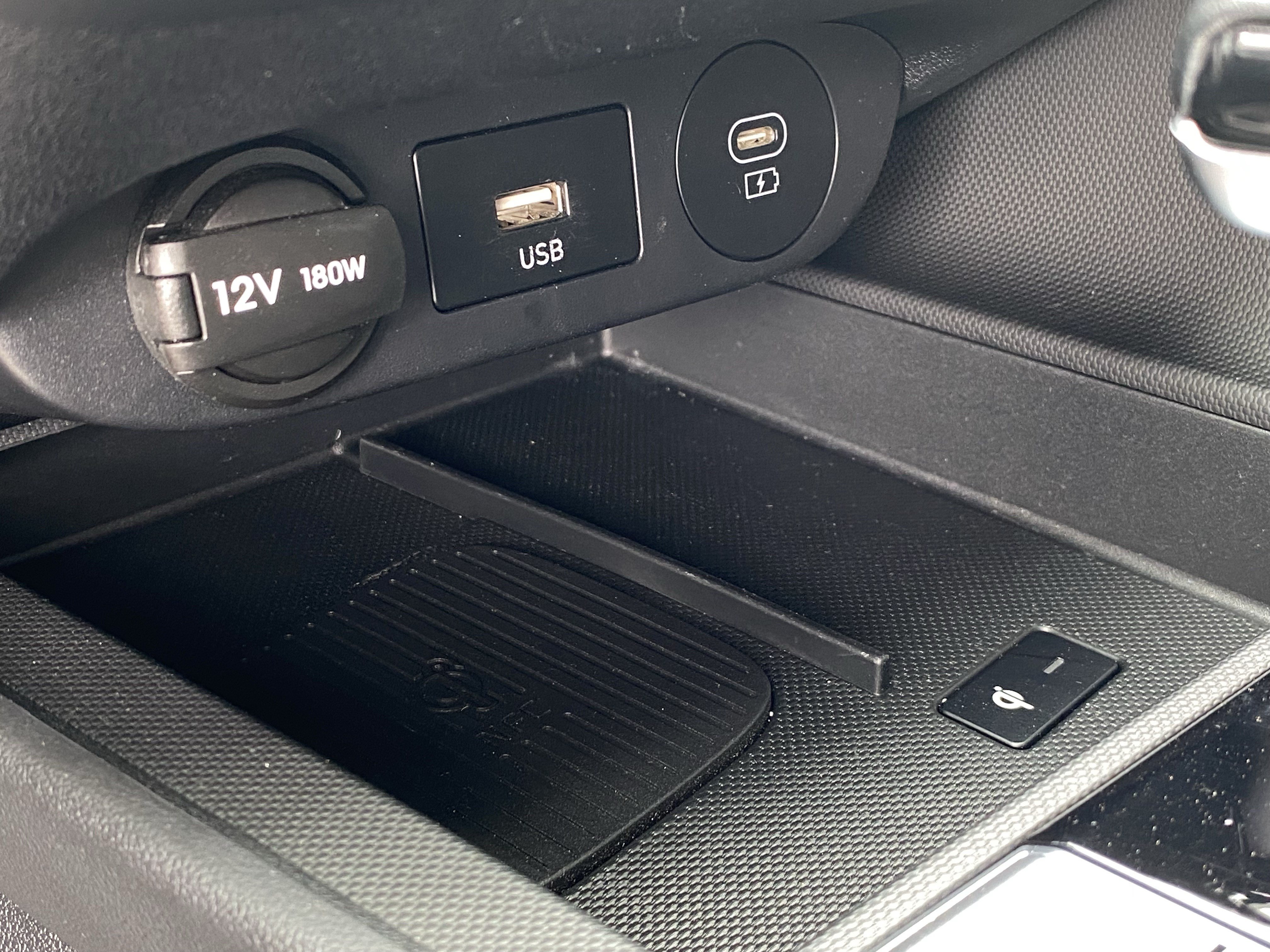 Certified 2024 Hyundai Elantra Limited FWD image 24
