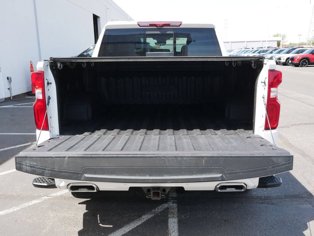 Used 2024 Chevrolet Silverado 1500 High Country w/ Technology Package AWD/4WD image 7