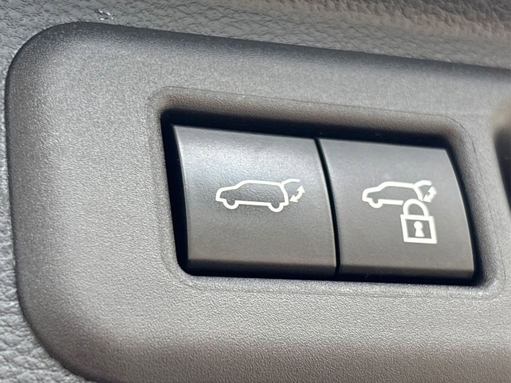 Used 2023 Toyota Sequoia Limited image 14