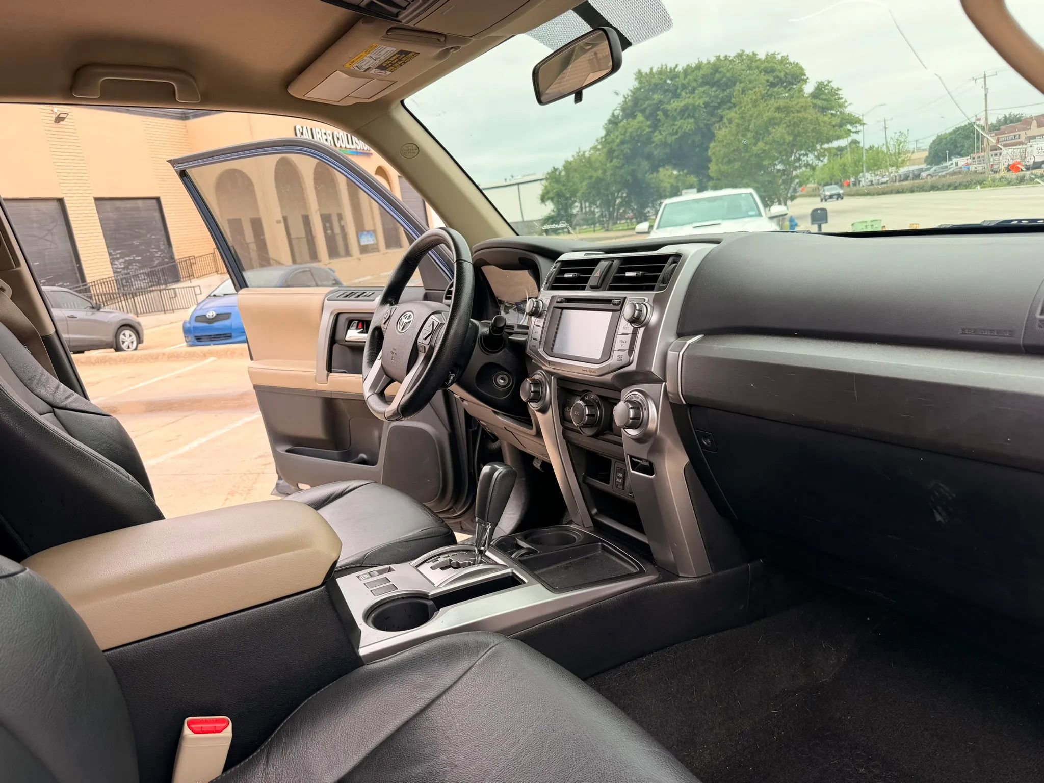 Used 2018 Toyota 4Runner SR5 RWD image 16