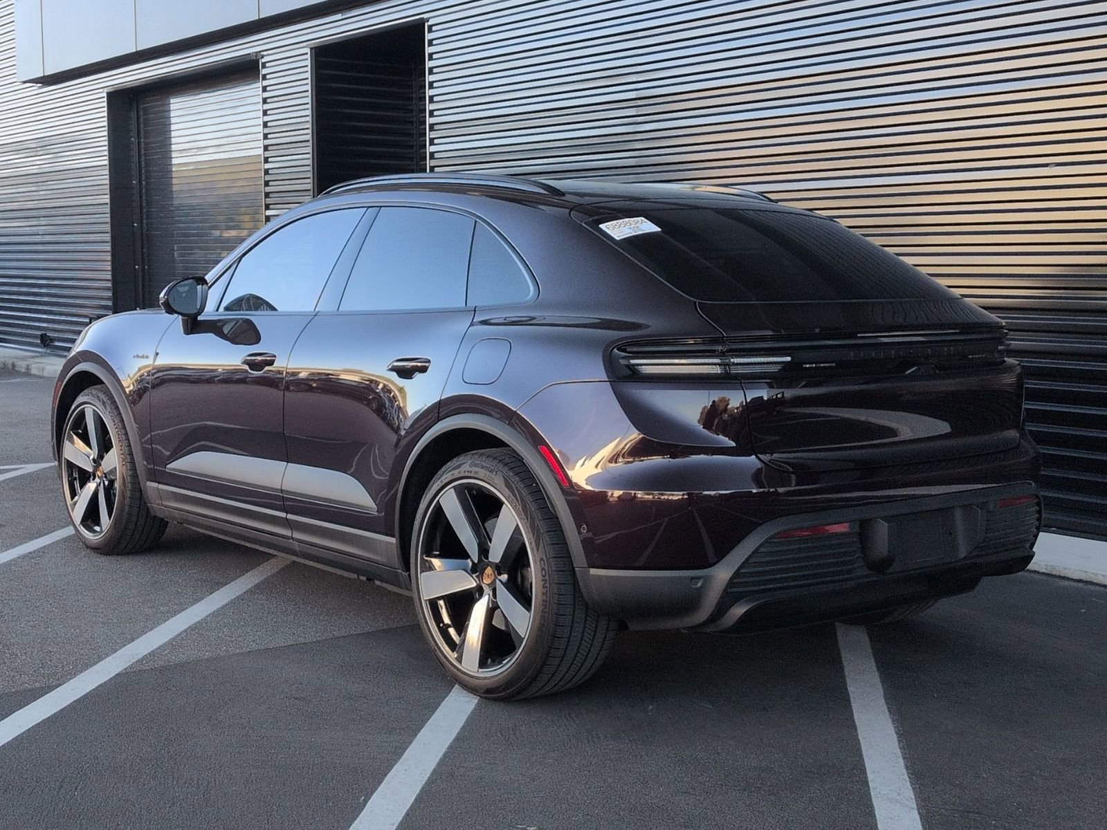 Certified 2025 Porsche Macan 4 Electric image 3
