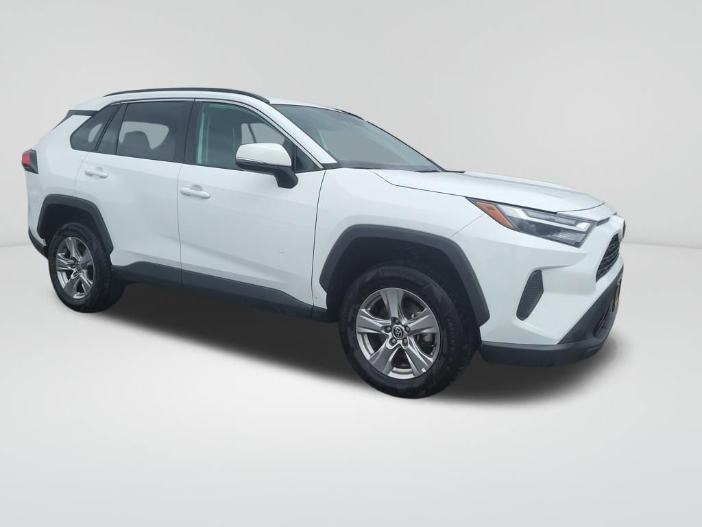 Used 2024 Toyota RAV4 XLE w/ Weather Package image 9