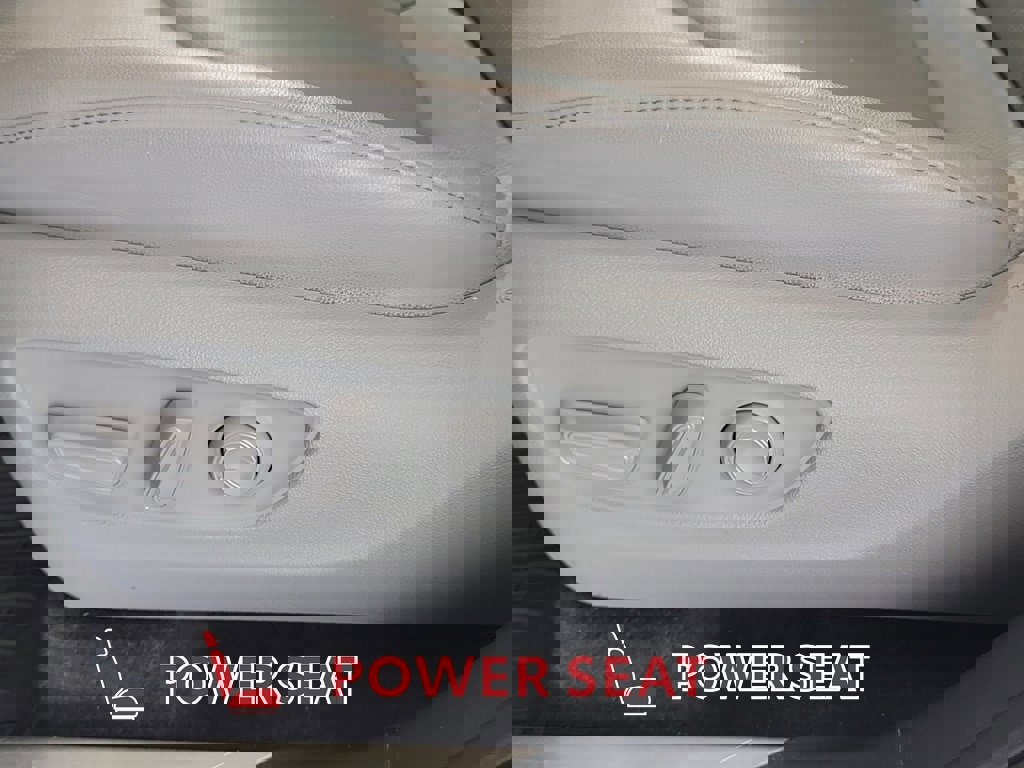 Used 2023 Toyota Highlander Limited image 15