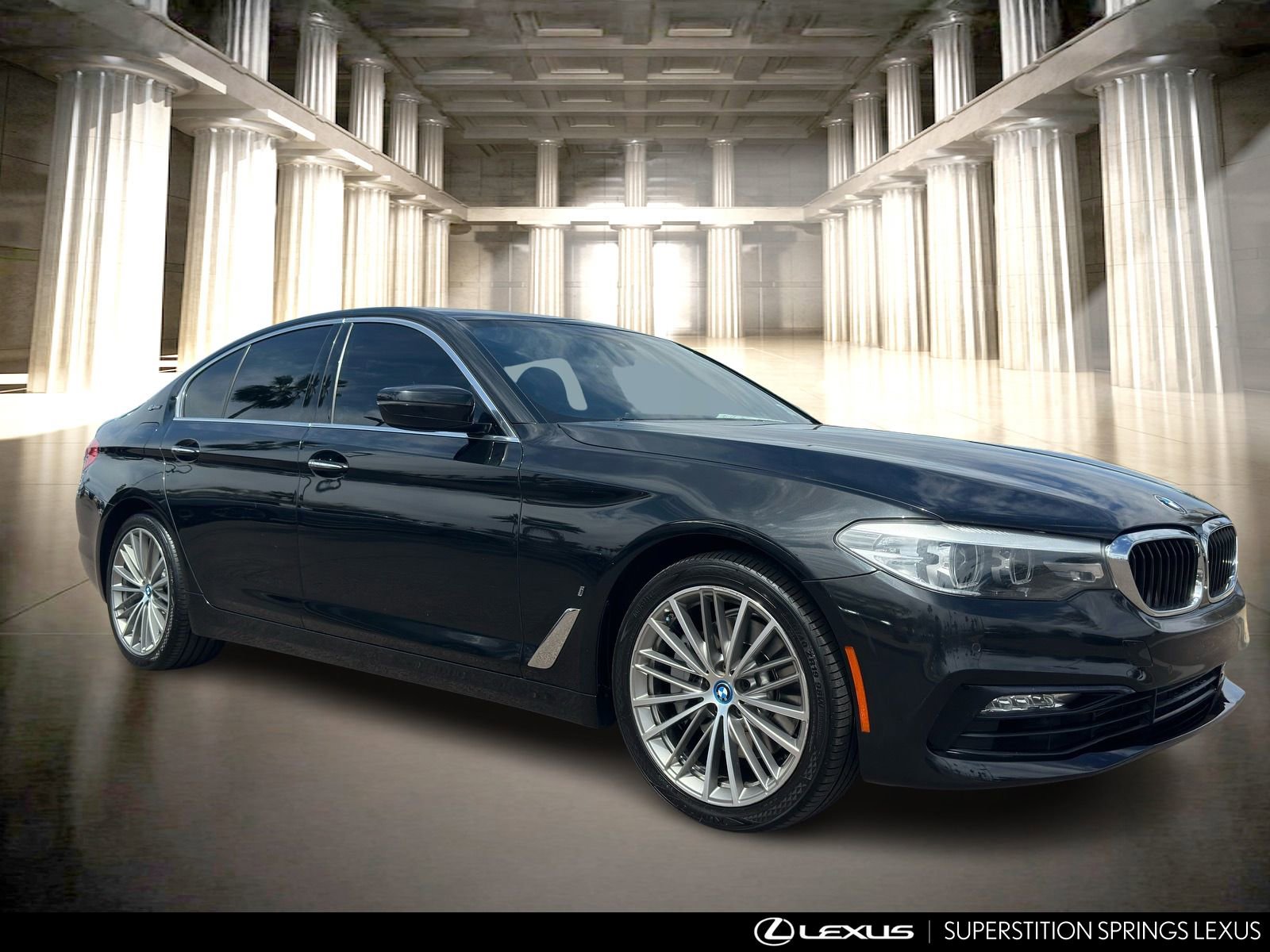 Used 2018 BMW 530e image 2