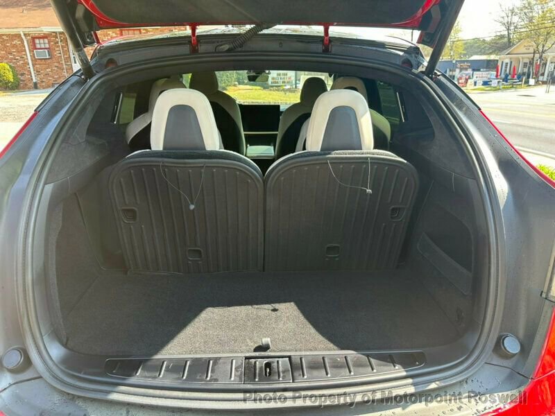 Used 2022 Tesla Model X Plaid image 24
