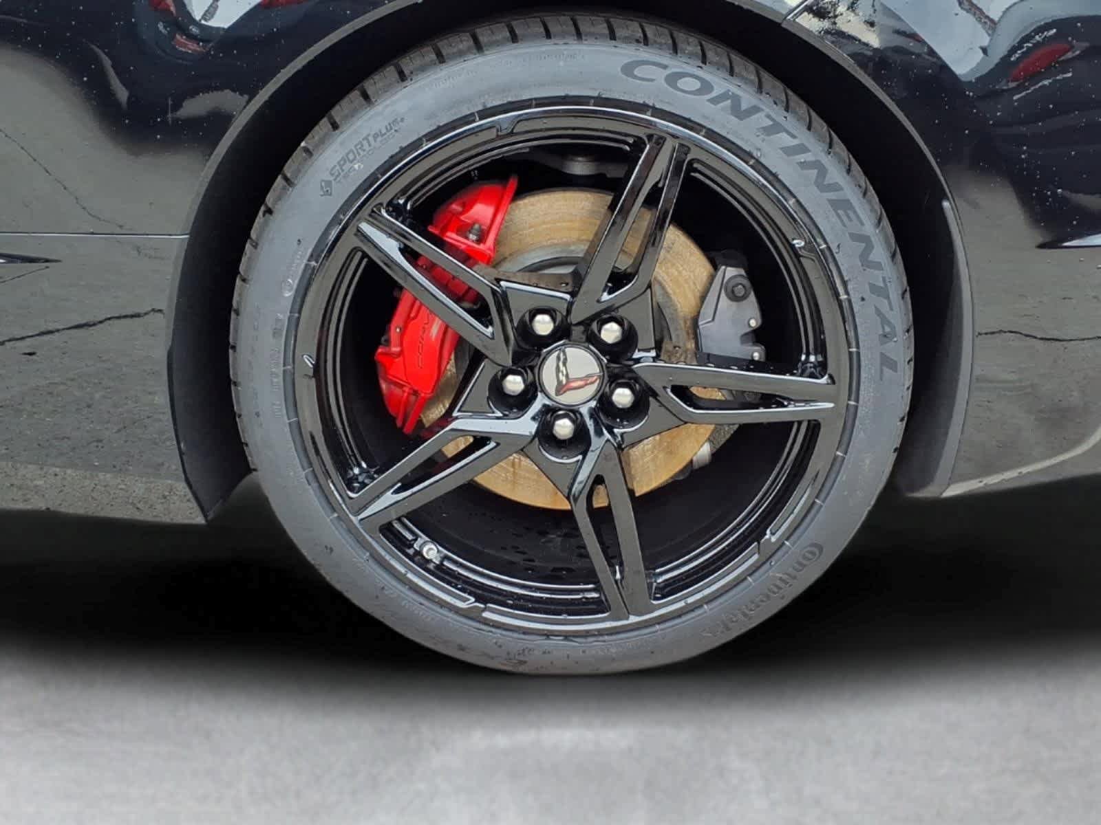 Used 2024 Chevrolet Corvette Stingray Preferred Conv w/ Z51 Performance Package RWD image 2
